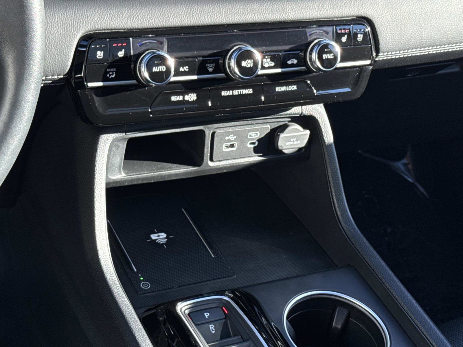 Certified 2025 Honda Pilot Elite image 4