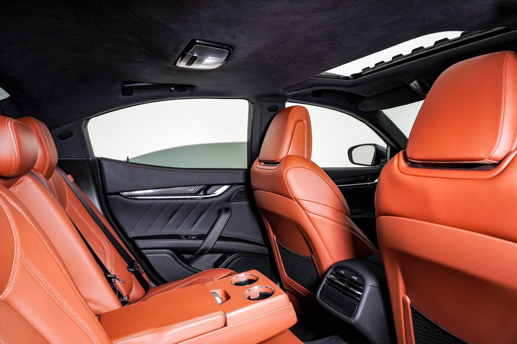 Used 2021 Maserati Ghibli S GranSport RWD image 16