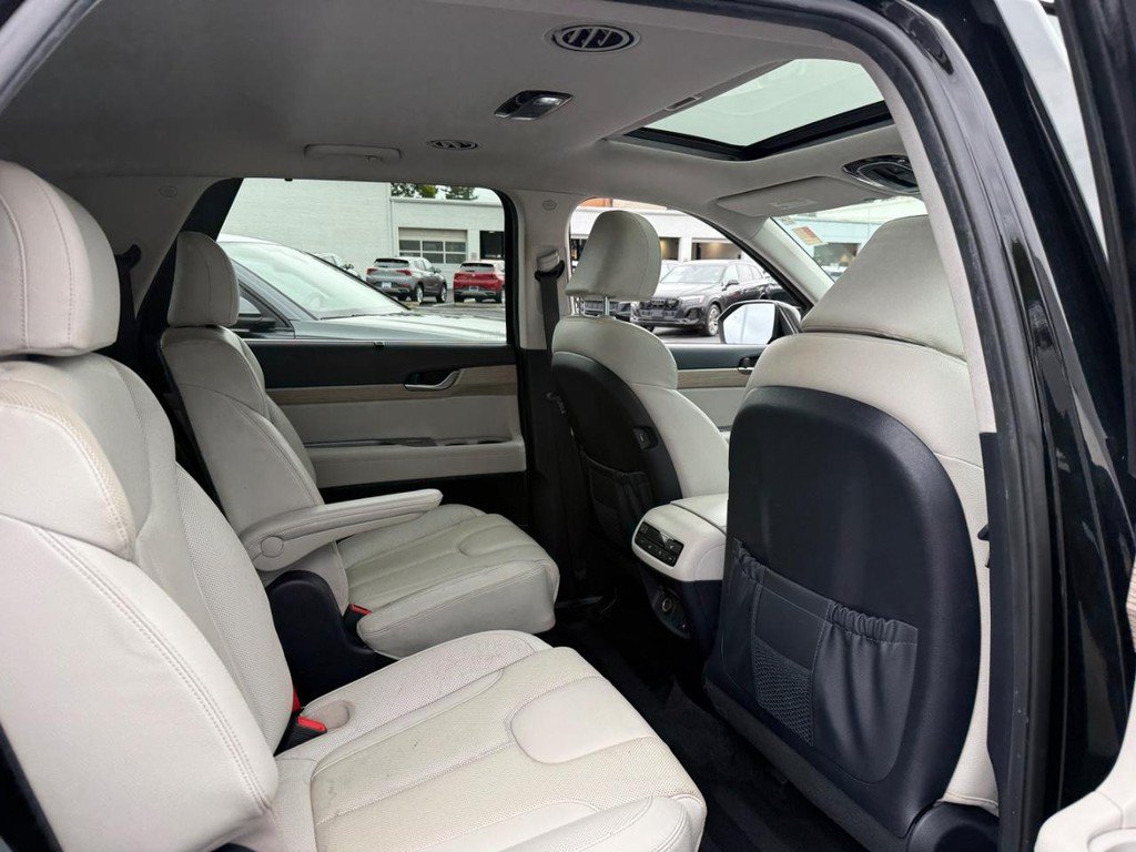 Used 2020 Hyundai Palisade SEL w/ Premium Package AWD/4WD image 10