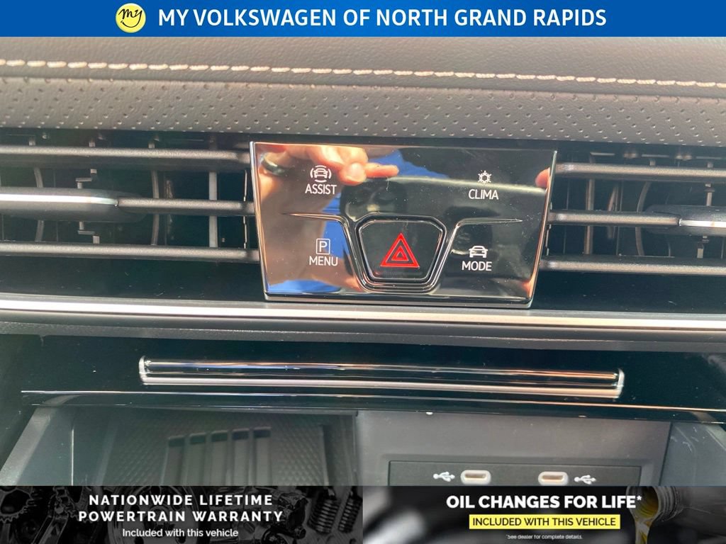 New 2026 Volkswagen Atlas SEL Premium R-Line AWD/4WD image 16