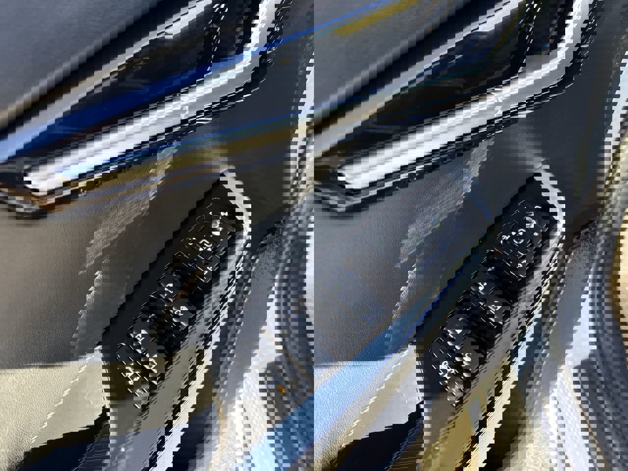 Used 2023 Kia EV6 GT-Line w/ GT-Line Suede Seat Package image 12