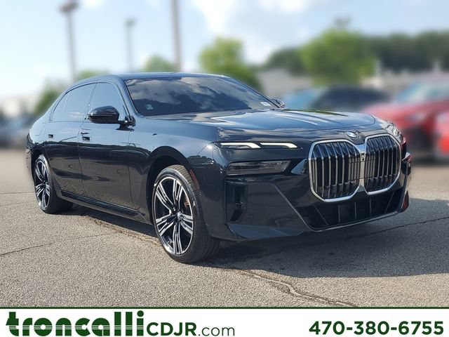 Used 2023 BMW 740i w/ Parking Assistance Package RWD image 1