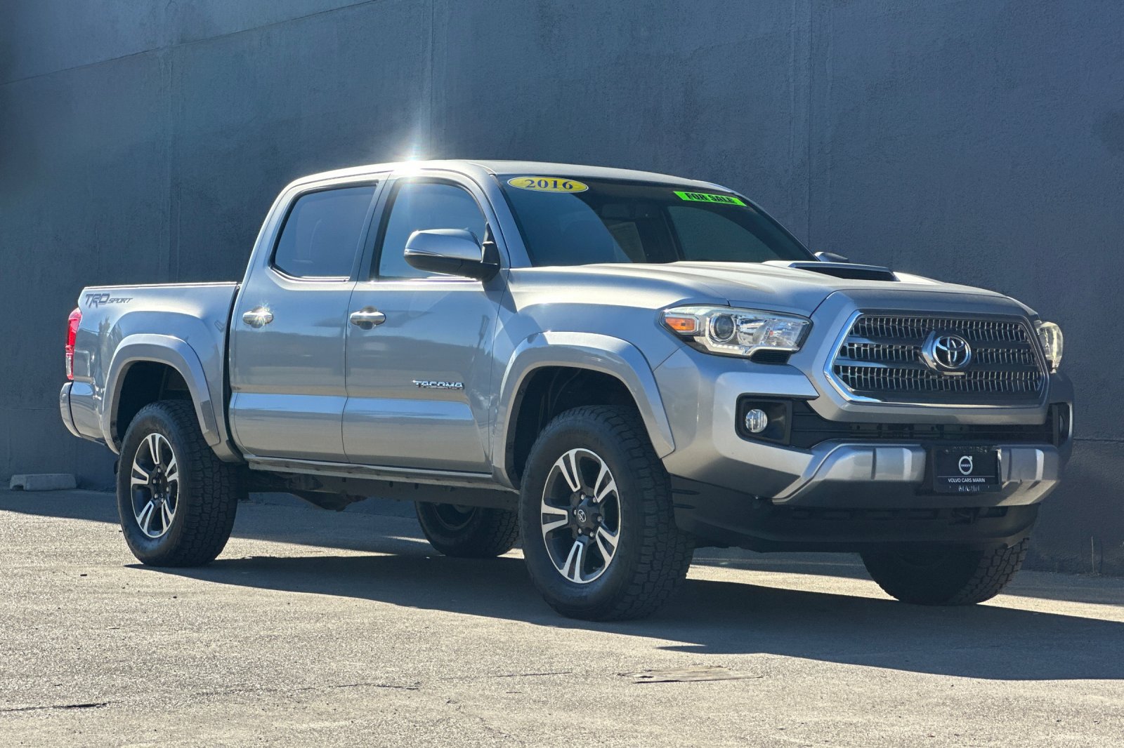 Used 2016 Toyota Tacoma TRD Sport RWD image 9