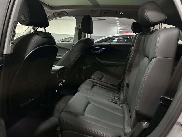 Used 2021 Audi Q7 3.0T Prestige w/ Prestige Package AWD/4WD image 13