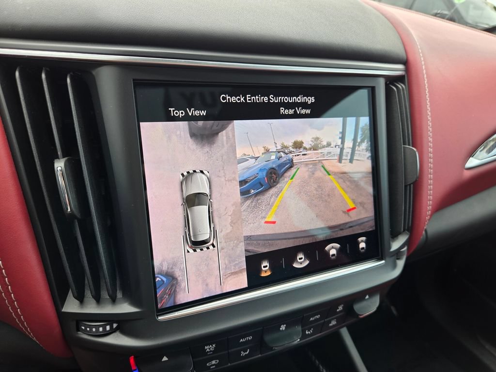 Used 2021 Maserati Levante GranLusso AWD/4WD image 35