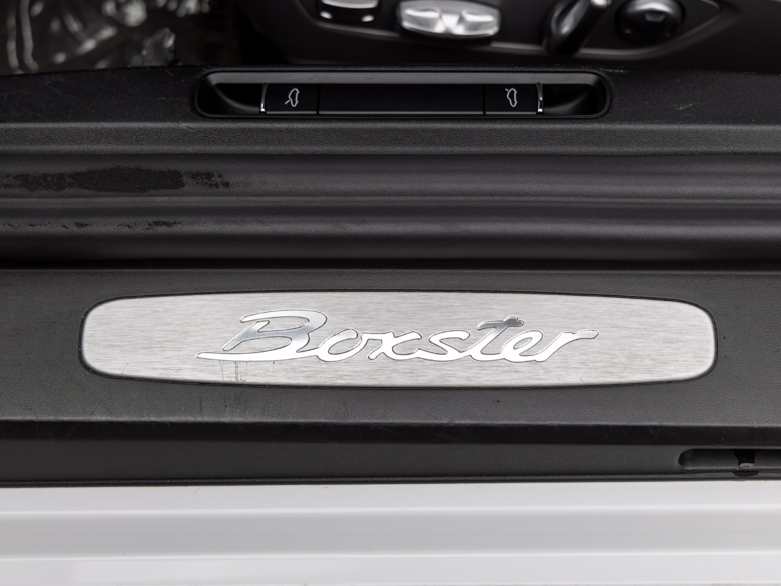 Certified 2017 Porsche 718 Boxster RWD image 33