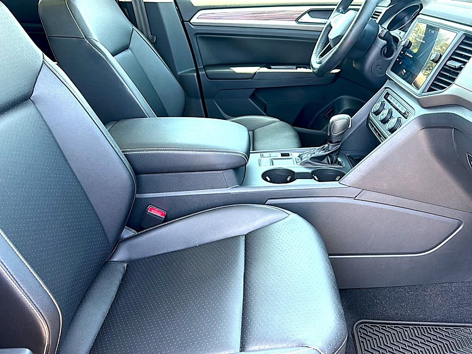 Used 2021 Volkswagen Atlas SE FWD image 27