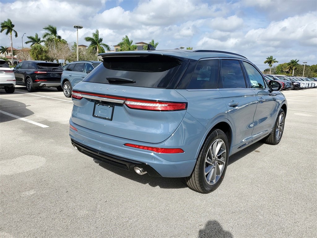 New 2026 Lincoln Corsair Grand Touring image 4