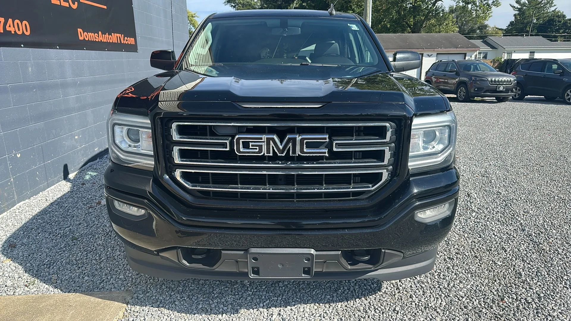 Used 2017 GMC Sierra 1500 SLE w/ SLE Value Package image 9