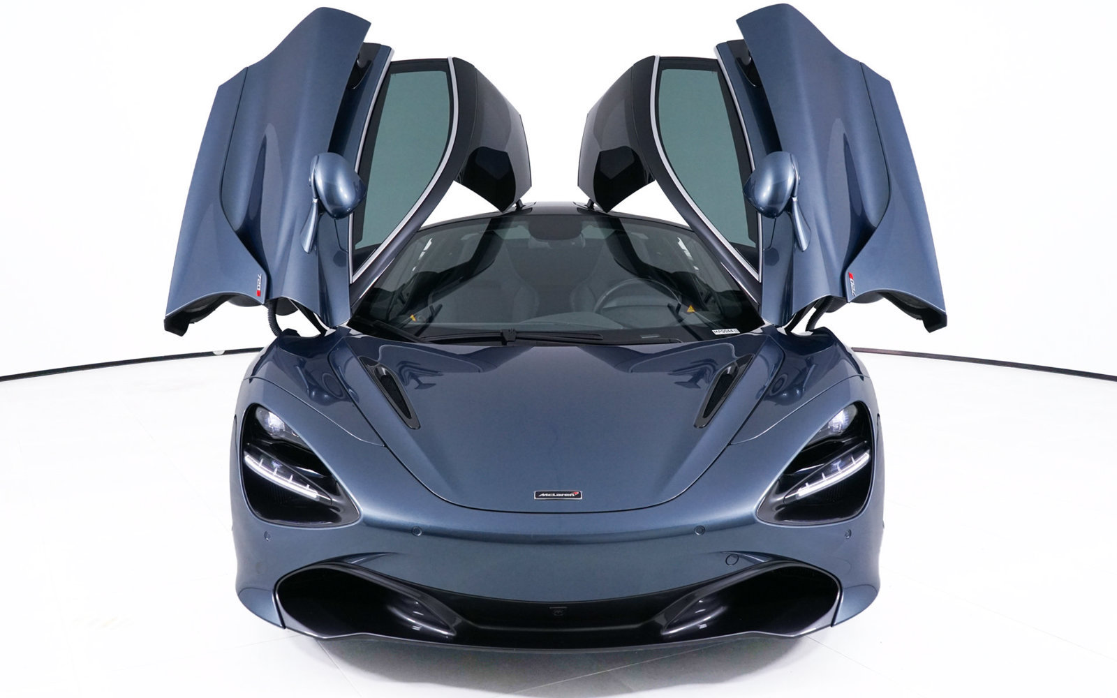 Used 2018 McLaren 720S Luxury RWD image 11