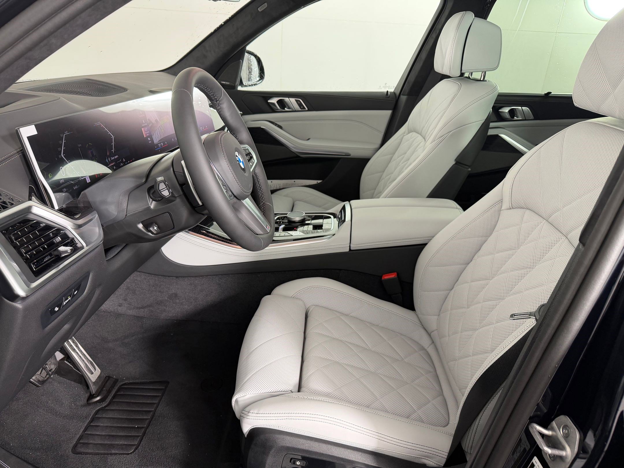 New 2026 BMW X5 sDrive40i image 5