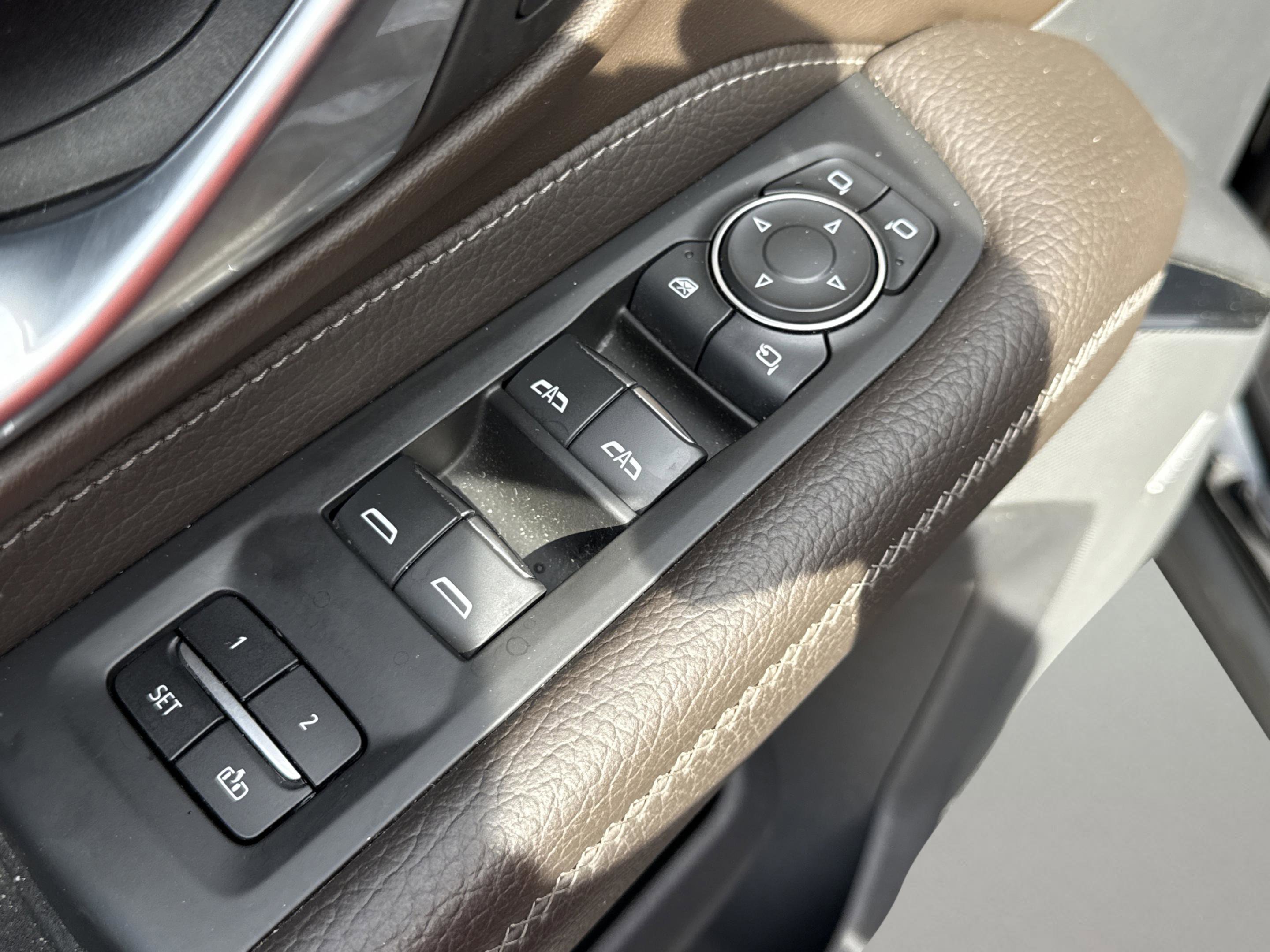 Used 2022 GMC Yukon Denali AWD/4WD image 23