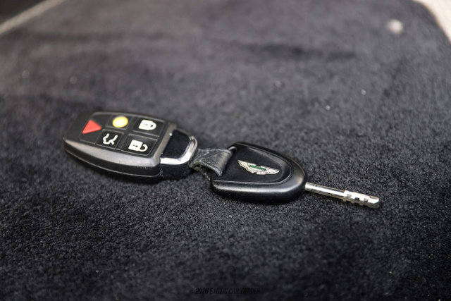 Used 2007 Aston Martin V8 Vantage Roadster RWD image 45