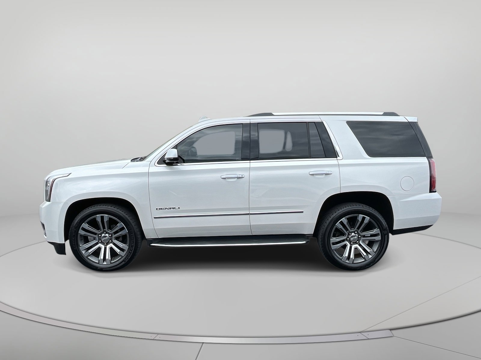 Used 2017 GMC Yukon Denali w/ Open Road Package image 7