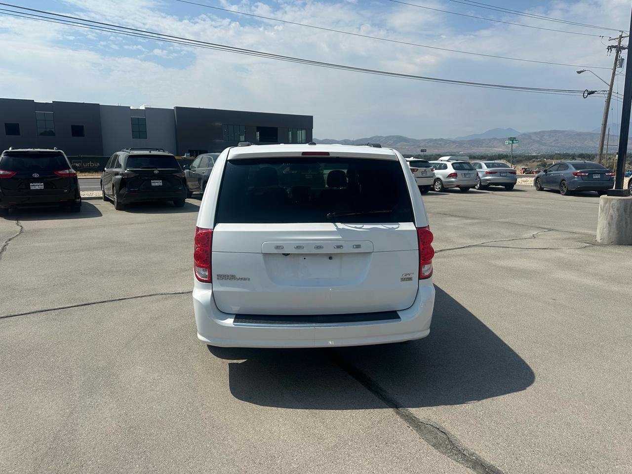 Used 2018 Dodge Grand Caravan GT FWD image 12