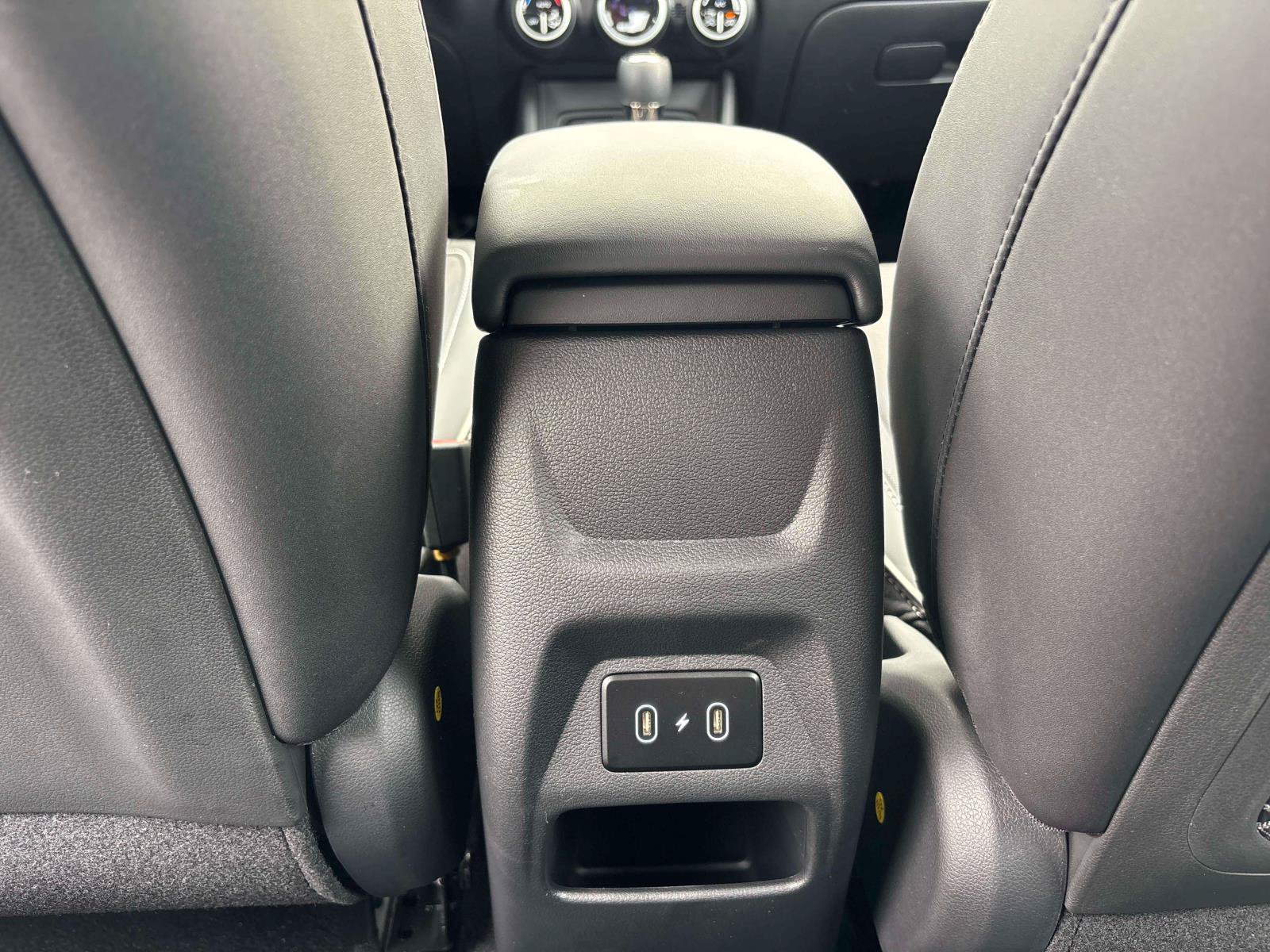 Used 2026 Hyundai Venue SEL FWD image 11