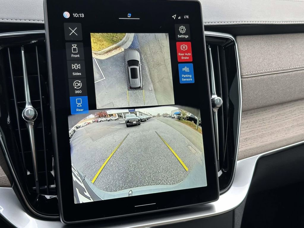 New 2026 Volvo XC90 B6 Ultra w/ Protection Package image 4