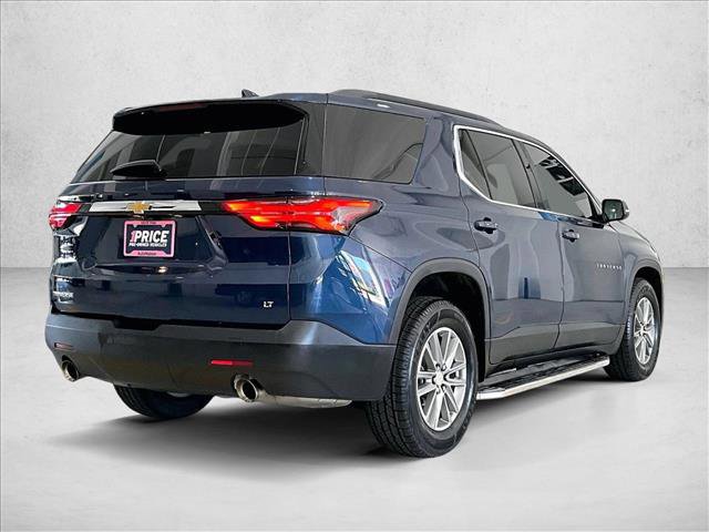 Used 2023 Chevrolet Traverse LT FWD image 2