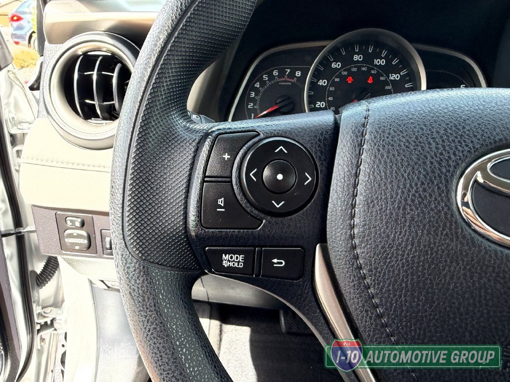 Used 2014 Toyota RAV4 XLE AWD/4WD image 19