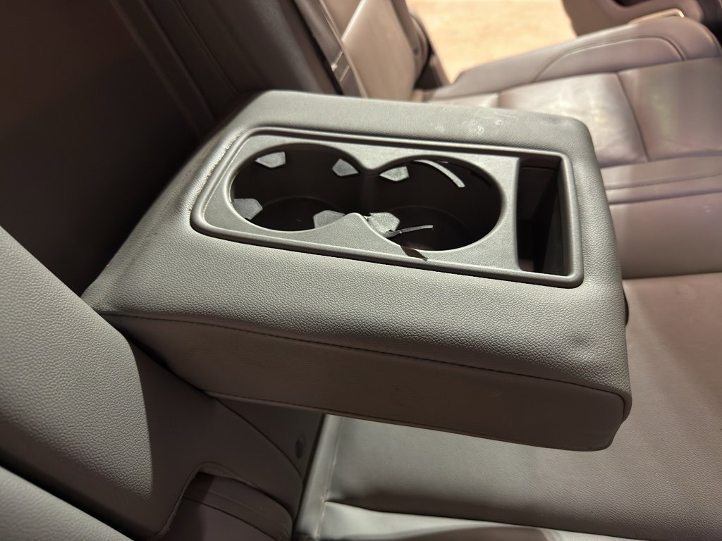 Used 2015 Chevrolet Suburban LT w/ Luxury Package image 27