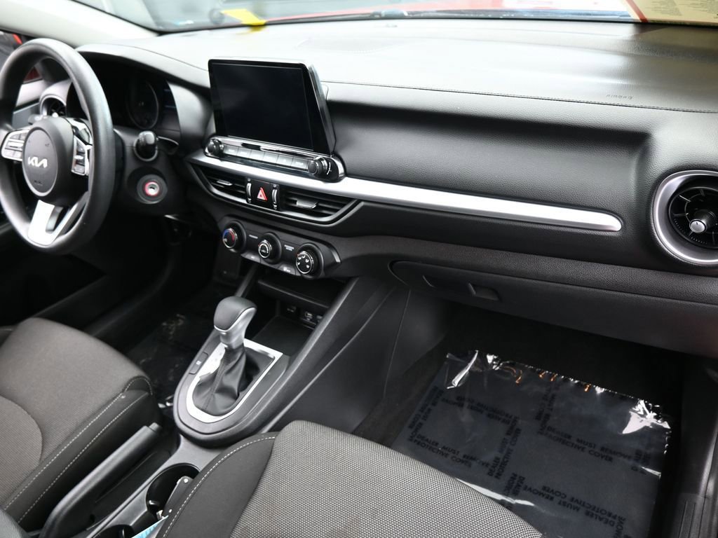 Used 2023 Kia Forte LXS w/ LXS Technology Package image 38
