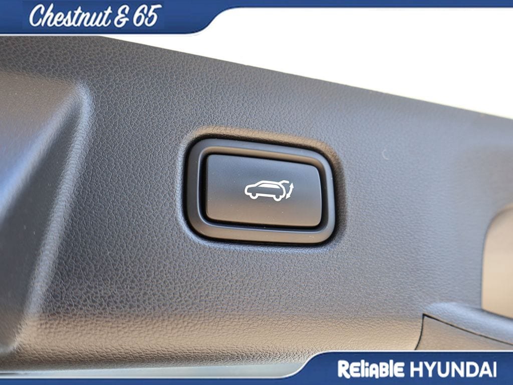 Used 2023 Hyundai Tucson Limited FWD image 17