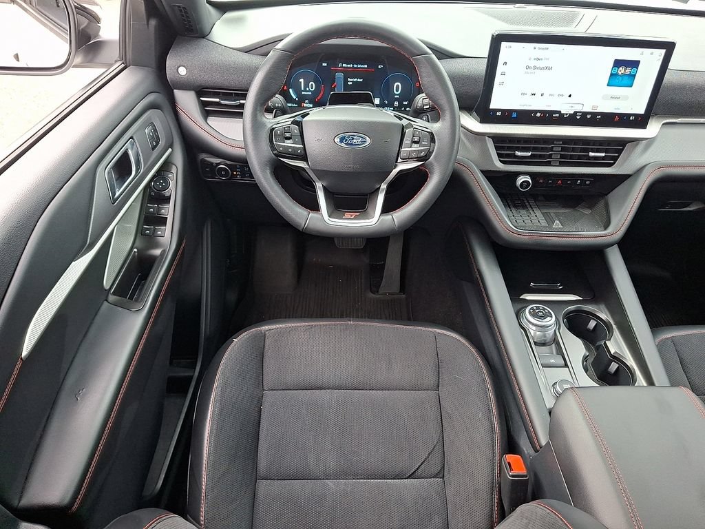 Used 2025 Ford Explorer ST AWD/4WD image 13