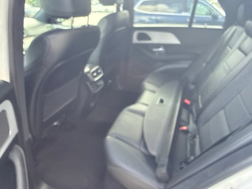 Used 2024 Mercedes-Benz GLE 450e 4MATIC image 5
