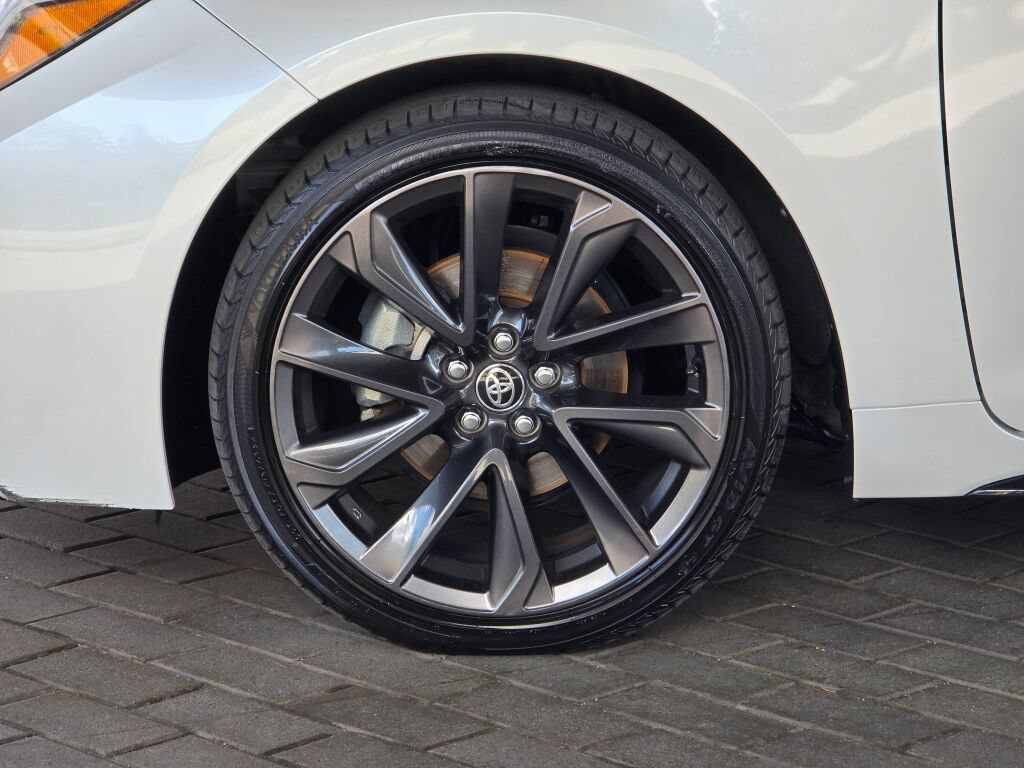 Used 2024 Toyota Corolla SE w/ SE Package FWD image 9