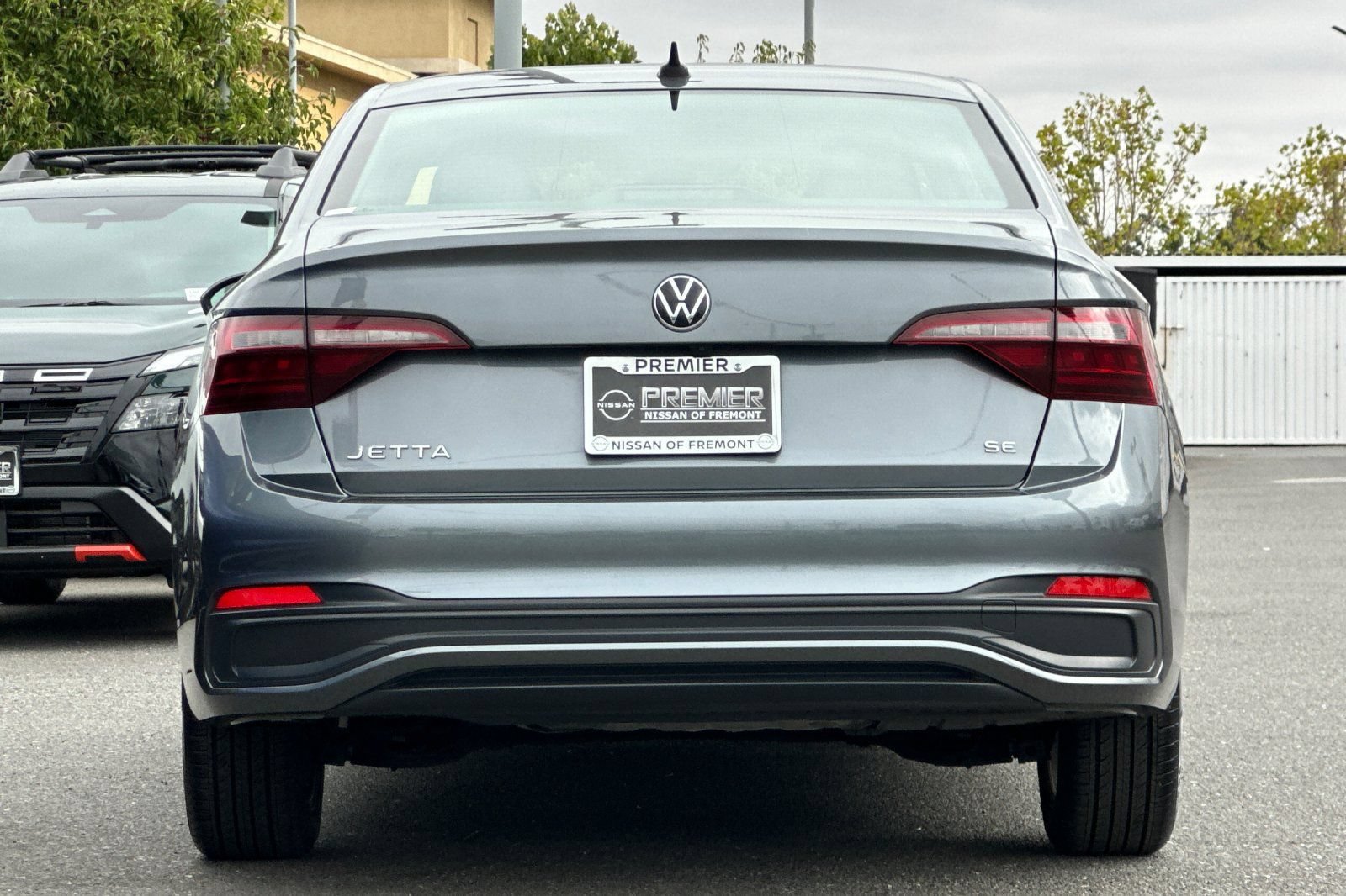 Used 2024 Volkswagen Jetta SE FWD image 5
