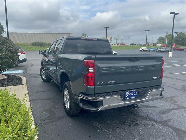 Used 2025 Chevrolet Silverado 1500 LT AWD/4WD image 4