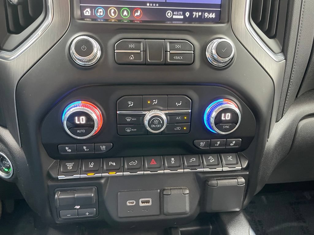 Used 2021 GMC Sierra 2500 Denali w/ Denali Ultimate Package AWD/4WD image 11