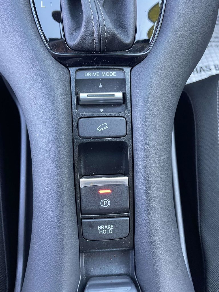 Used 2023 Honda HR-V LX image 24
