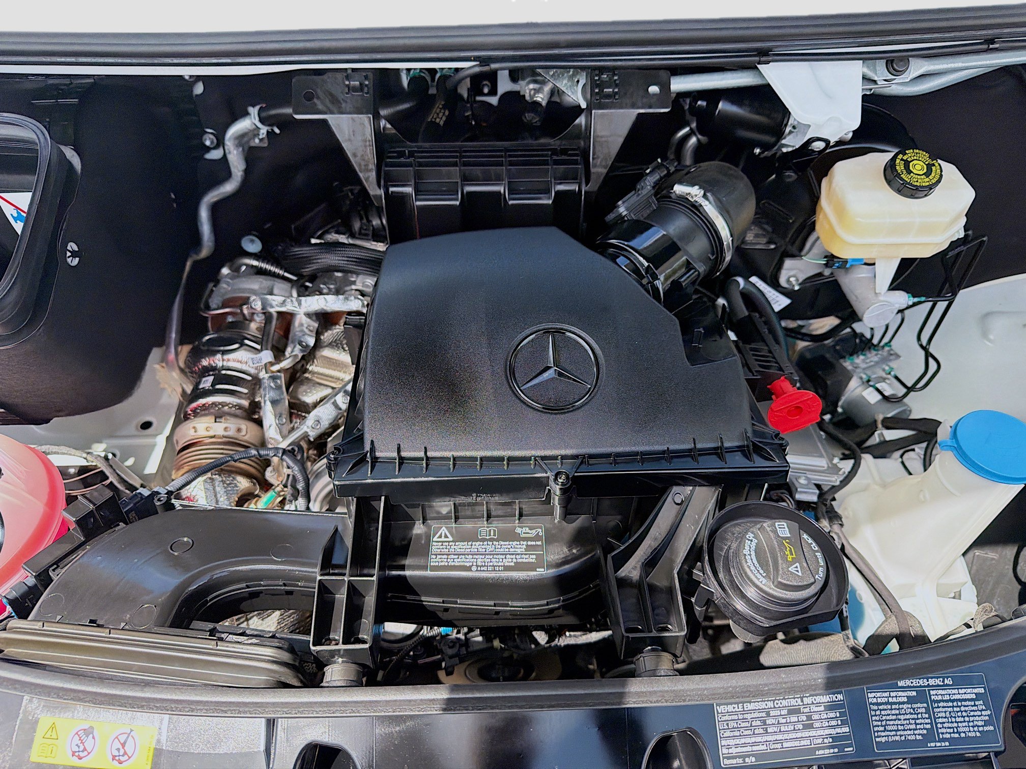 Used 2025 Mercedes-Benz Sprinter 2500 image 26