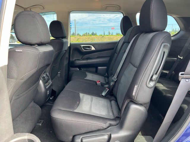 Used 2018 Nissan Pathfinder SV AWD/4WD image 12
