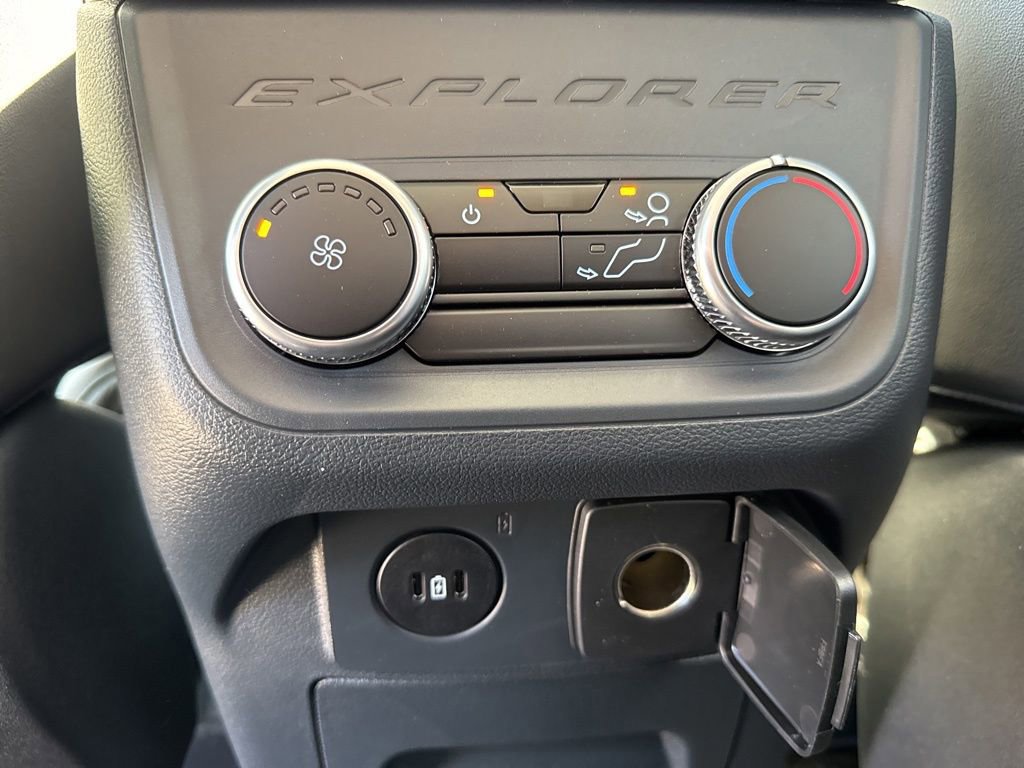 New 2026 Ford Explorer Active w/ Active Comfort Package image 19
