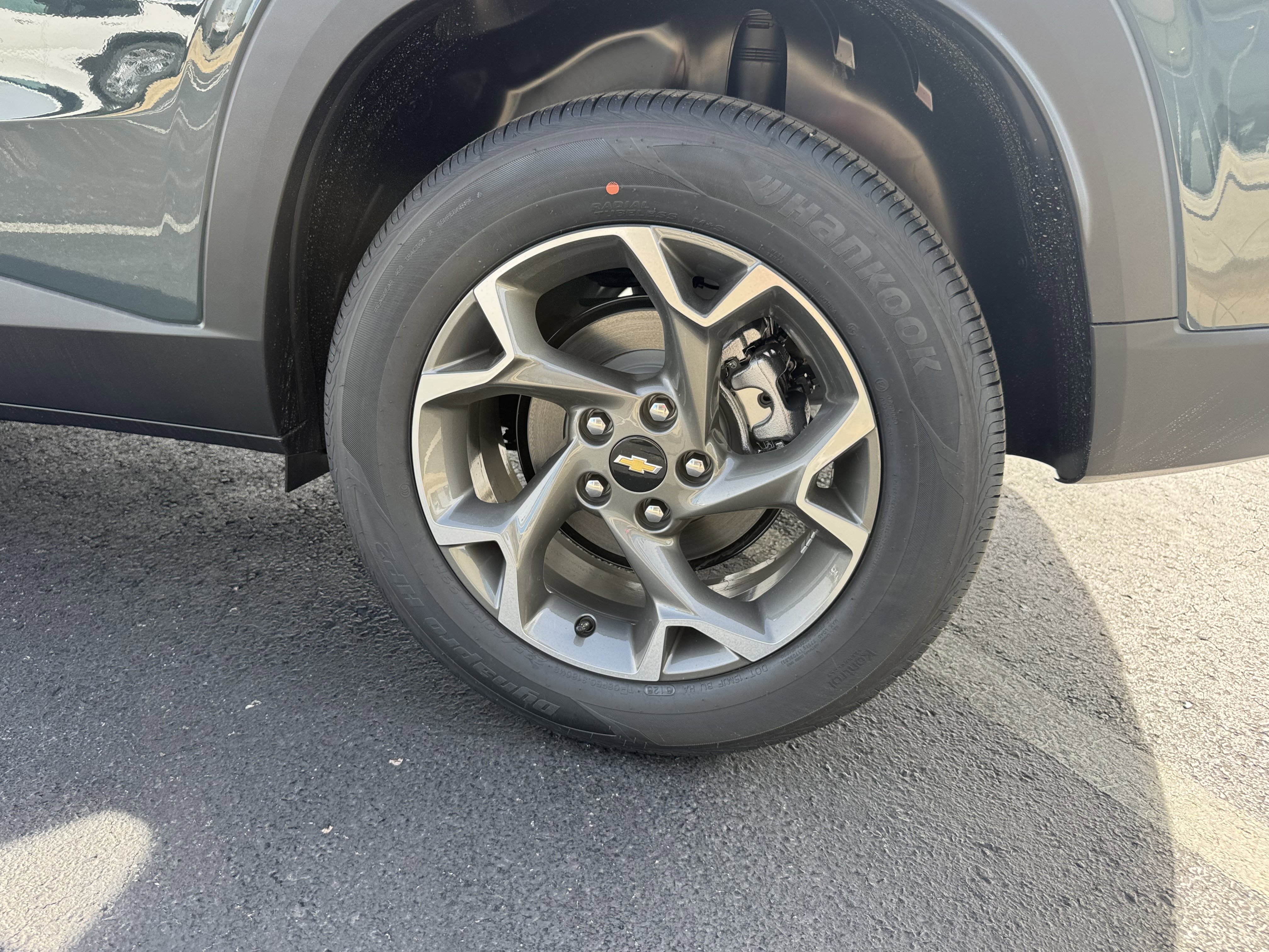 New 2026 Chevrolet Trax LT image 6