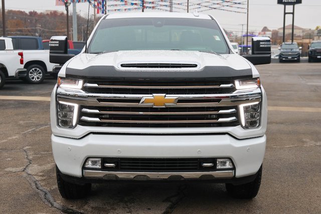 Used 2023 Chevrolet Silverado 2500 High Country w/ Z71 Off-Road Package image 2