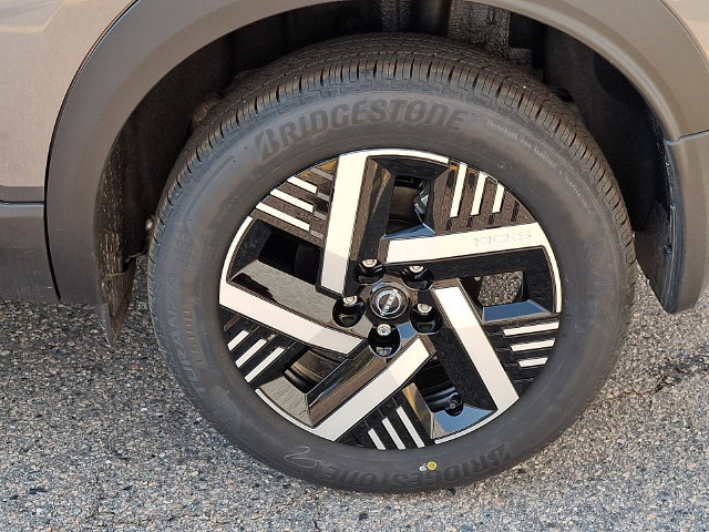 New 2027 Nissan Kicks SV w/ SV Premium Package FWD image 7
