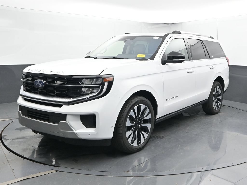Used 2025 Ford Expedition Platinum w/ Driver's Package AWD/4WD image 8