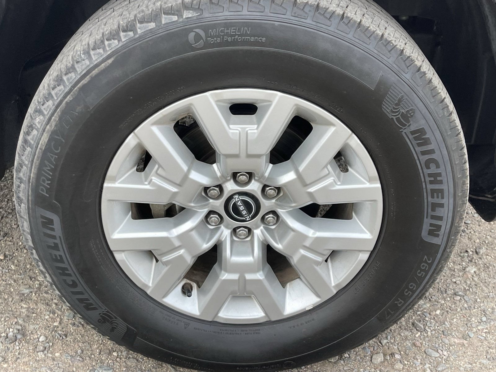 Used 2023 Nissan Frontier SV AWD/4WD image 10