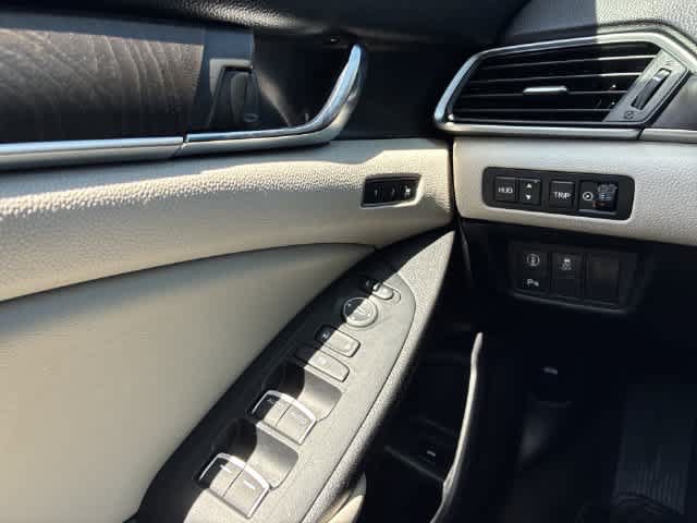 Used 2018 Honda Accord Touring image 41