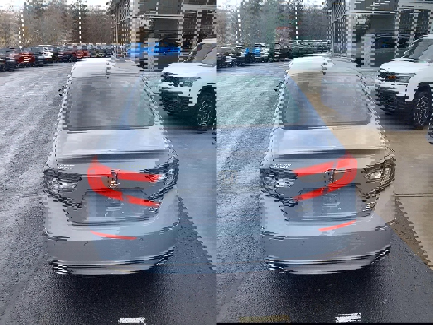 Used 2022 Honda Accord Touring image 4