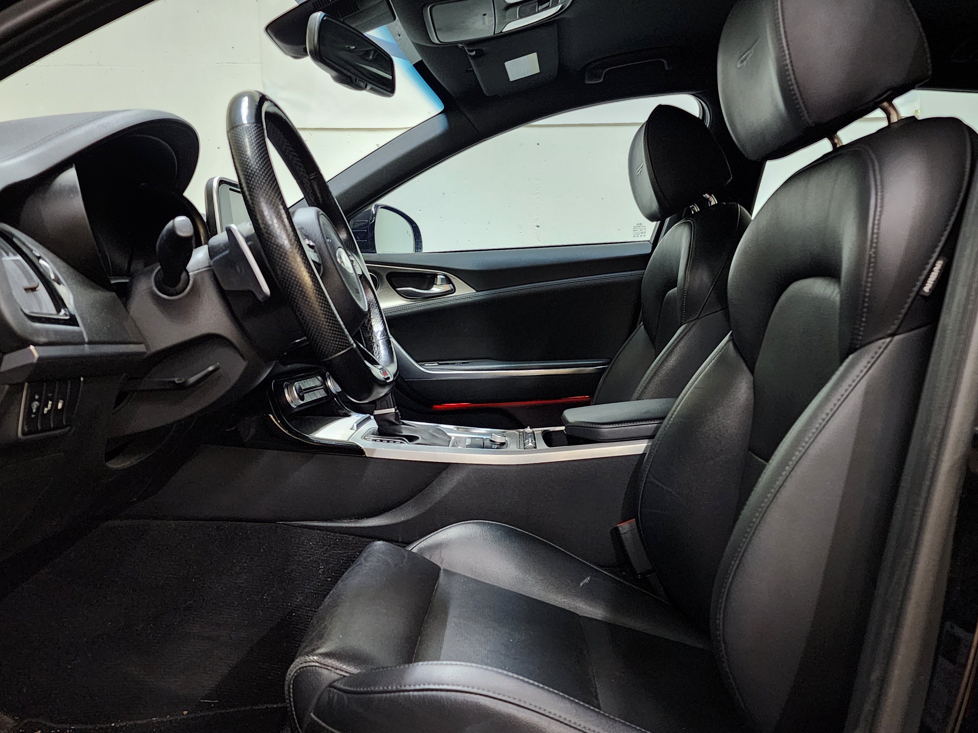 Used 2019 Kia Stinger GT AWD/4WD image 12