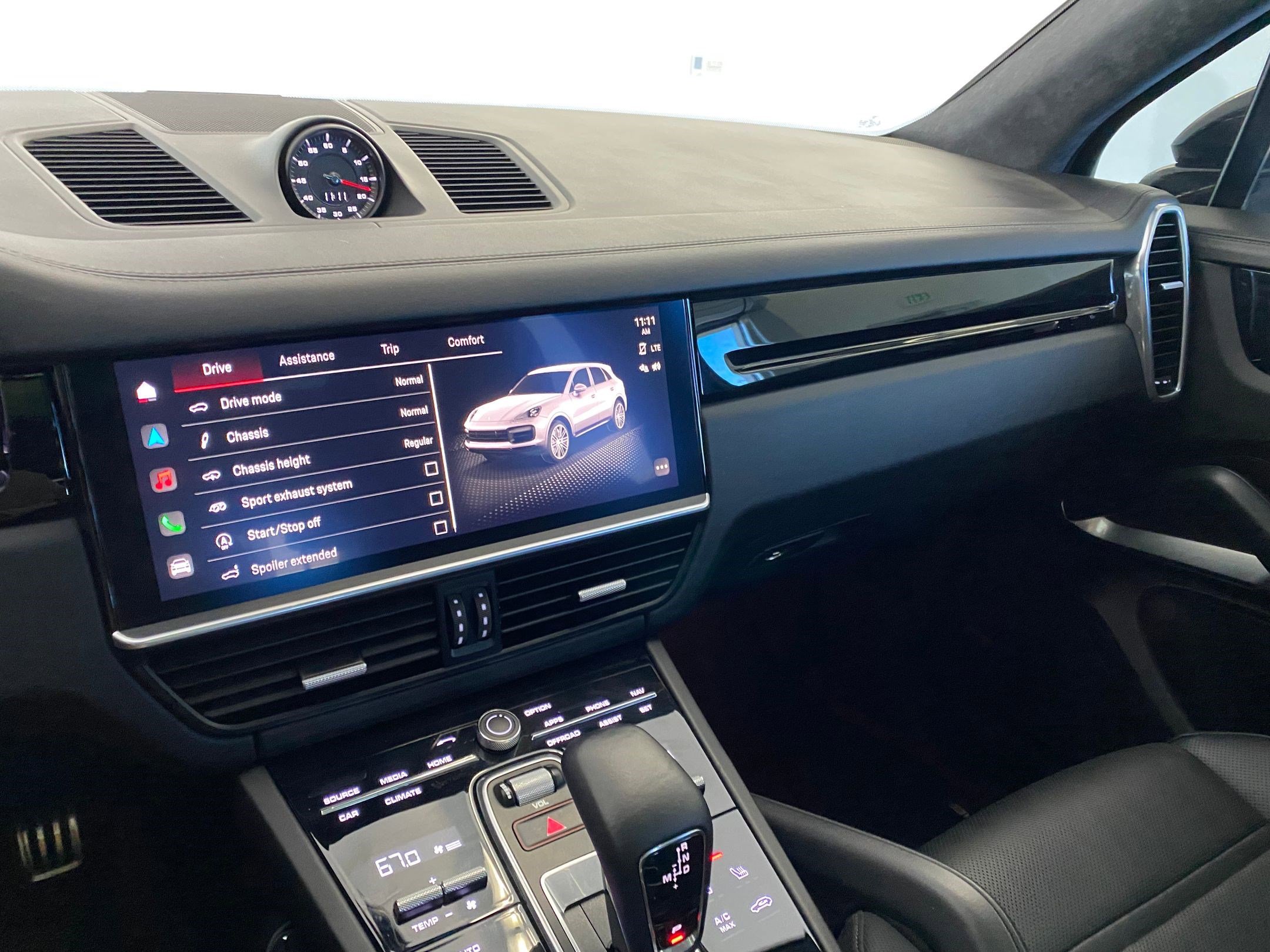 Certified 2023 Porsche Cayenne Turbo image 25