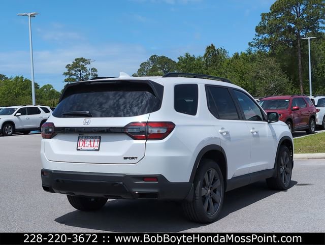 New 2026 Honda Pilot Sport image 7