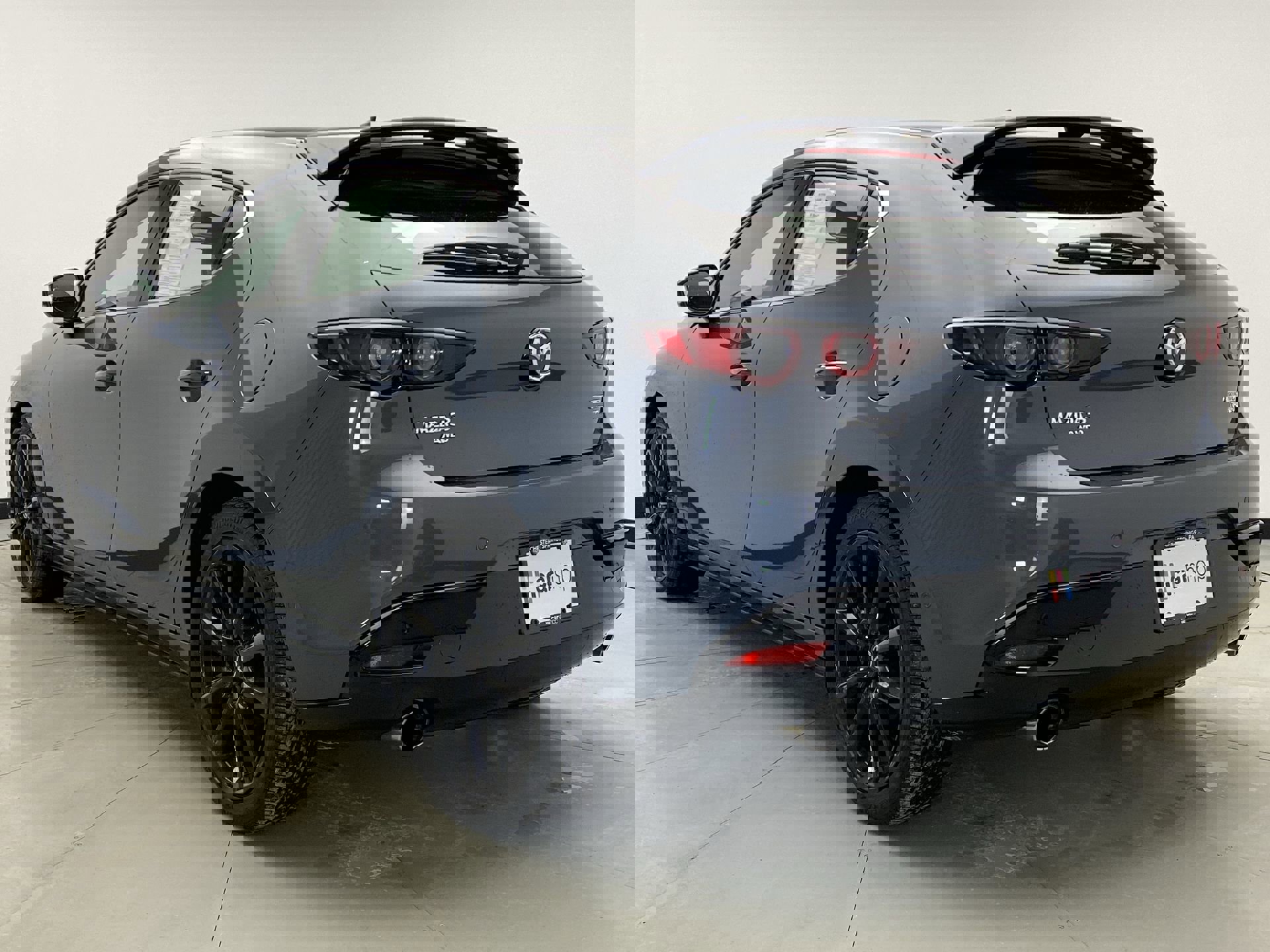 Used 2021 MAZDA MAZDA3 Hatchback w/Premium Plus Pkg image 3