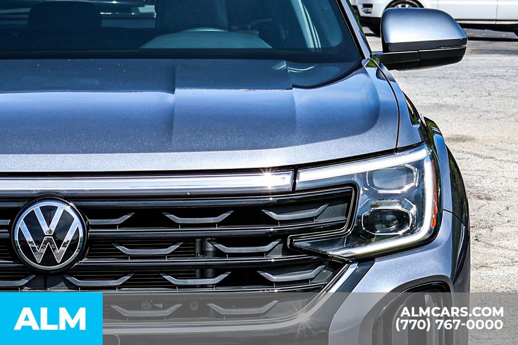 Used 2024 Volkswagen Atlas Cross Sport SE FWD image 15