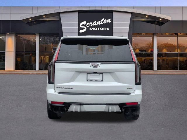 Used 2024 Cadillac Escalade V w/ LPO, ONYX Package image 4