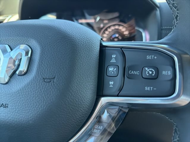 New 2026 RAM 3500 Laramie AWD/4WD image 27